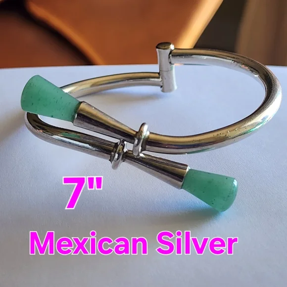 Sterling Silver Hinged bracelet Signed Mexico green Jade jewelry Fine Invest - Picture 1 of 8